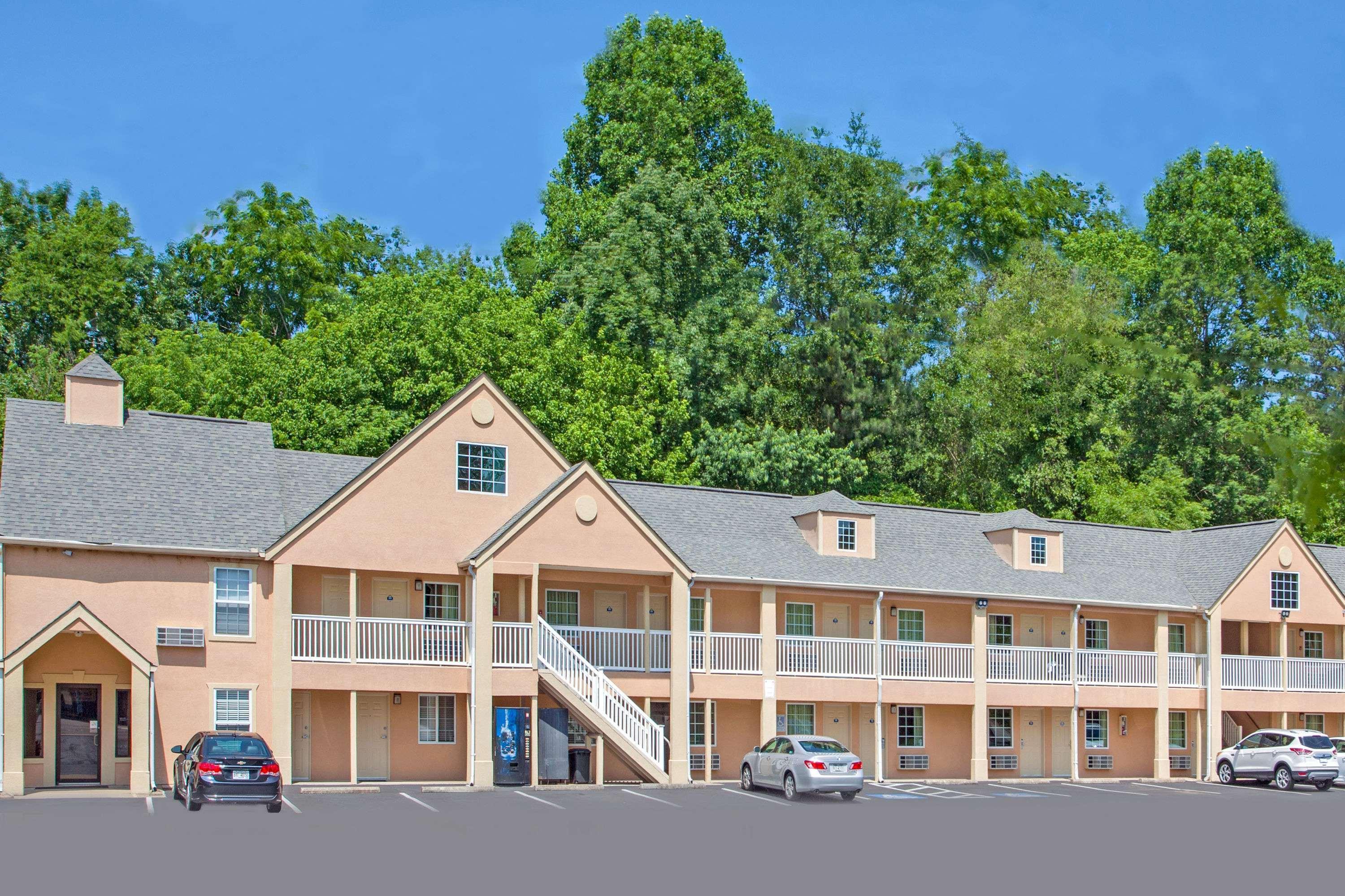 Days Inn By Wyndham Canton Exterior foto